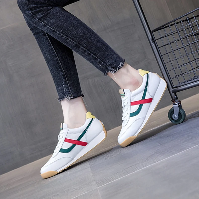 

Autumn leather sports shoes women 2020 new Korean version of the wild flat white shoes women casual women's shoes trend