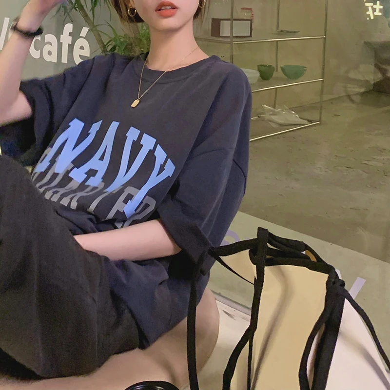 

Qooth Oversized Letter Printed Causal T-shirt O-neck Short Sleeve All Match Loose Summer Shirt One Size Mid-Length T-shirt QT794