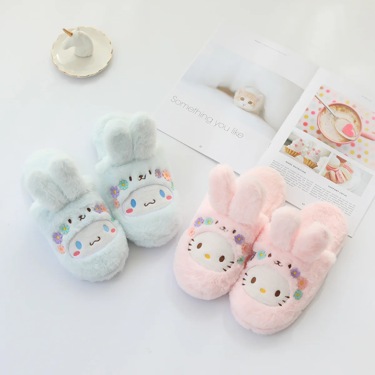 Домашние теплые женские тапочки с мультипликационным рисунком зимние домашние