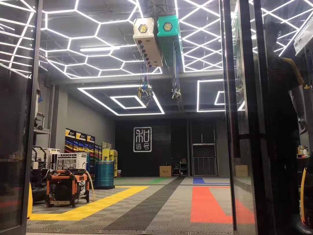 Потолочный светильник на заказ шестигранный светодиодный для цеха покраски