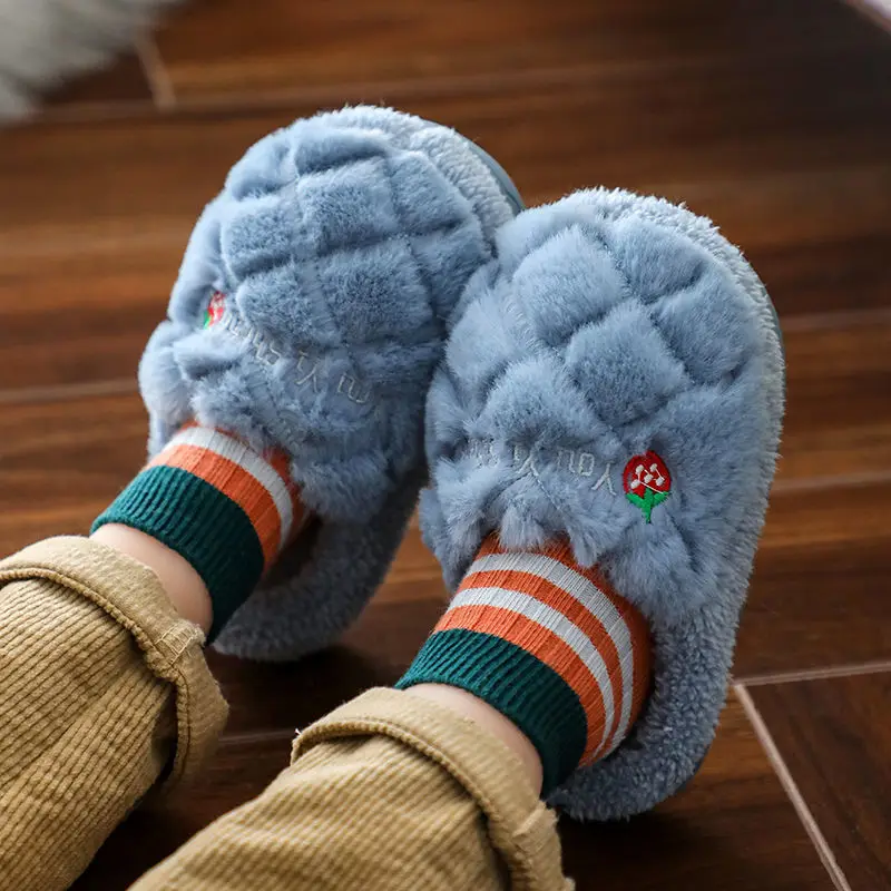 Симпатичные Детские хлопковые тапочки с мультяшным рисунком Зимние новые для