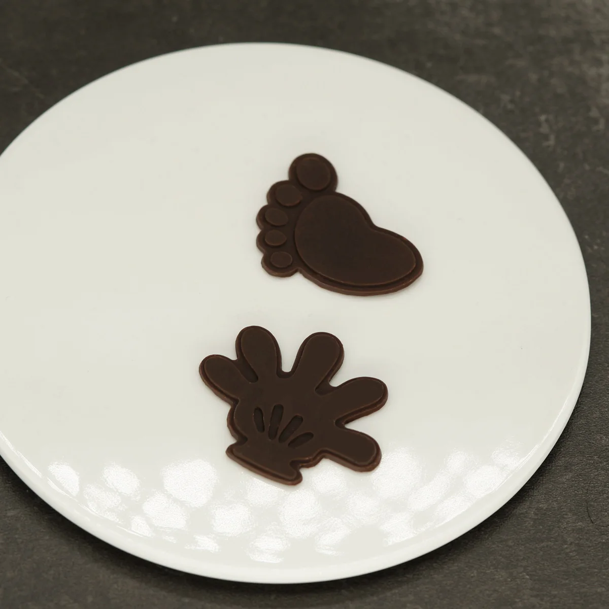 

Cartoon Footprint Gloves Shape Chocolate Stencil Mold Silicone Mould Cake Decorating Garnish Mold For DIY Resin