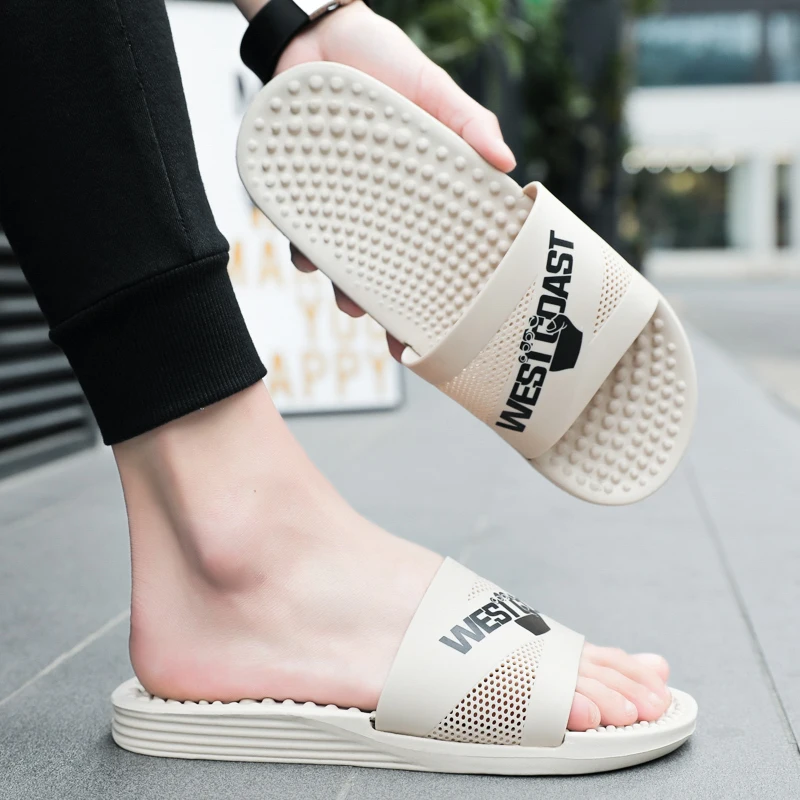 

Soft Men's Slippers Outdoor High Quality Casual Brand Breathable New 2021 Home Indoor Shoes Sandals Light Thick Bottom Men