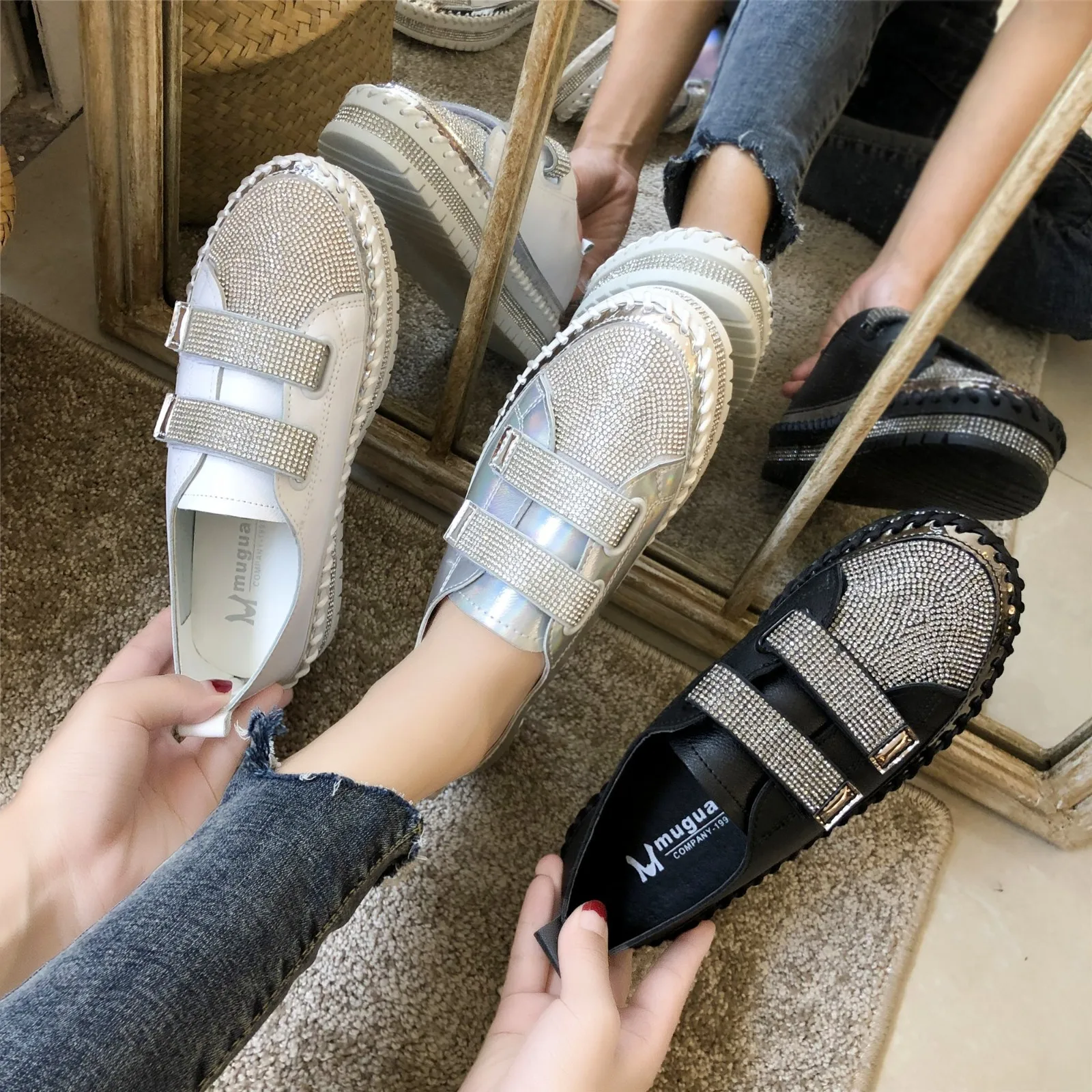 

Женские Стразы повседневные лента-липучка «Magic Tape» Спортивная обувь на массивной подошве без застежки женская обувь стразы s женский Flat3339