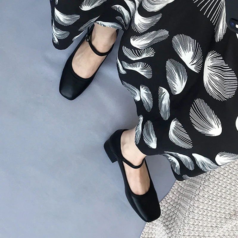 Туфли лодочки женские классические высокий каблук ремешок на щиколотке