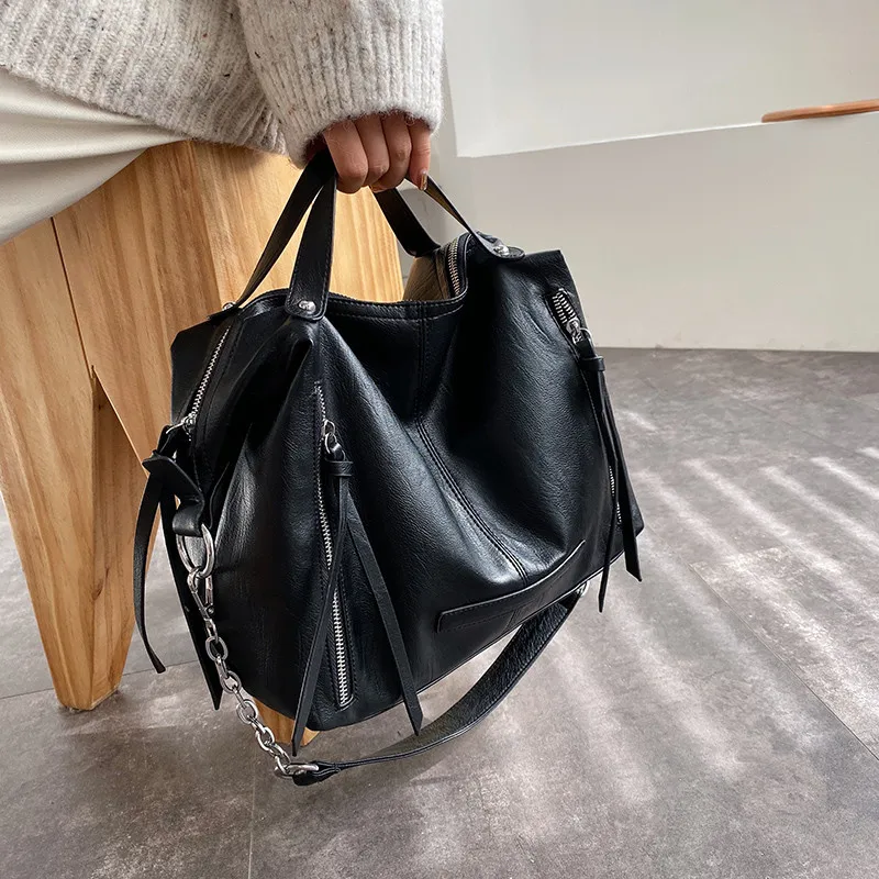 Women handbag Large Capacity Chain design ladies Shoulder bag Motorcycle pu leather female crossbody bags big totes bolsa |