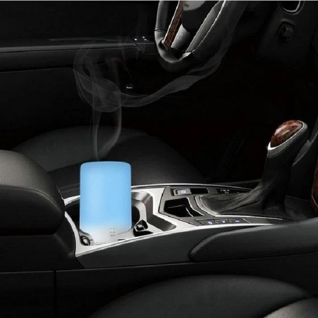 

USB Essential Oil Diffuser Ultrasonic Humidifier Portable Aromatherapy Diffuser,Car Aroma Diffuser Mist Color Changing LED Light