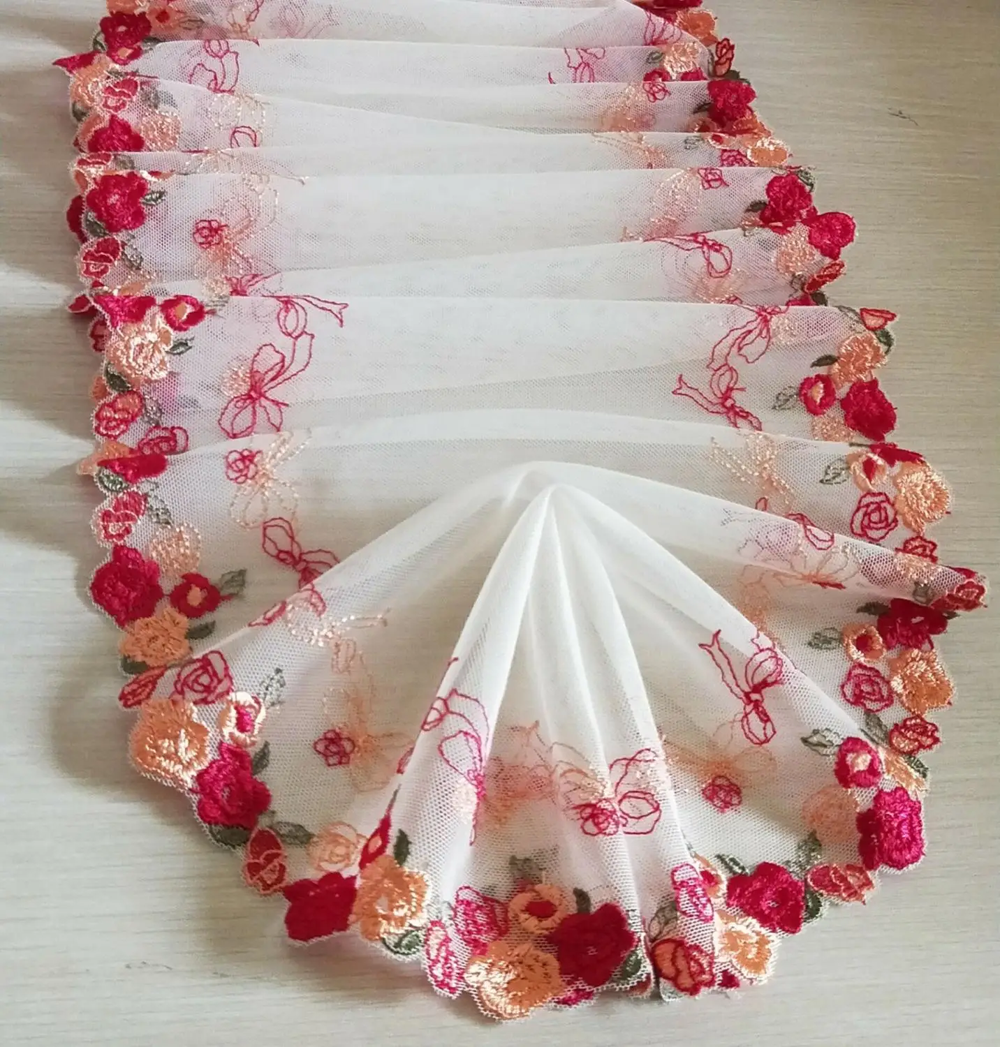 Великолепная Тюлевая кружевная отделка красные цветы Цветочная вышивка