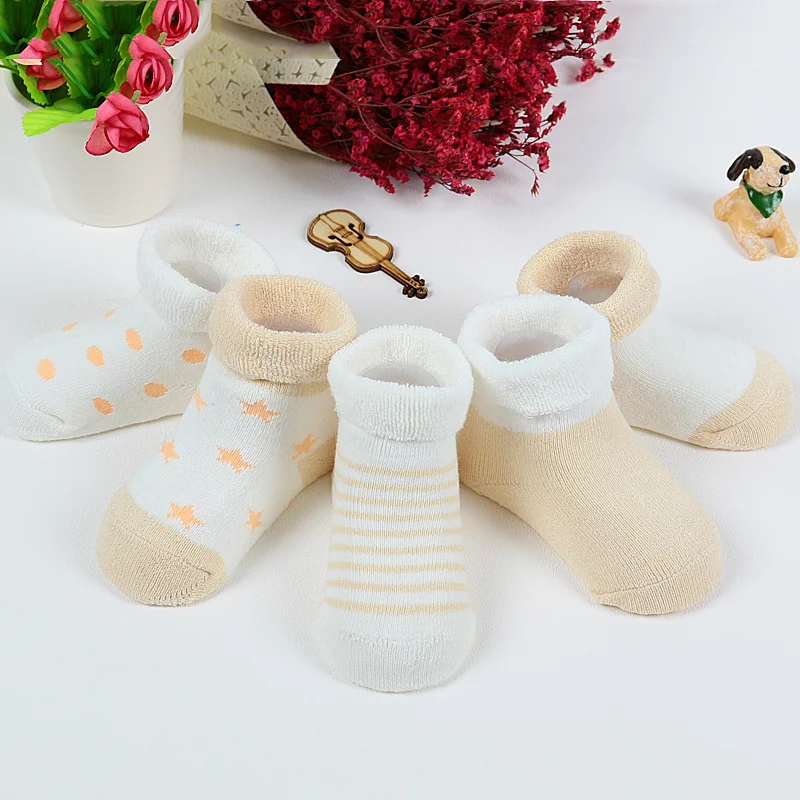 Khaki 5 пара/лот, высокое качество, утепленные удобные хлопковые носки с рисунком для новорожденных детские носки для новорожденных мальчиков и девочек теплые и удобные - Цвет: Khaki