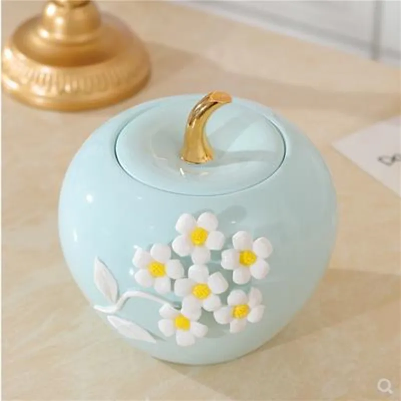 

Beautiful ceramic apple crafts, candy jars, home office restaurant desktop decoration, Christmas gifts