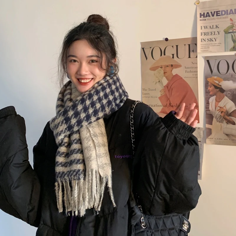Houndstooth ins scarf female autumn winter 2021 new Korean version of wild student shawl warm scarf male trend Ladies scarves