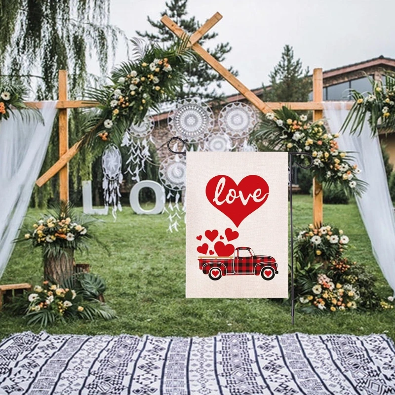 Садовый флаг на День святого Валентина двусторонний клетчатый красный буйвол с