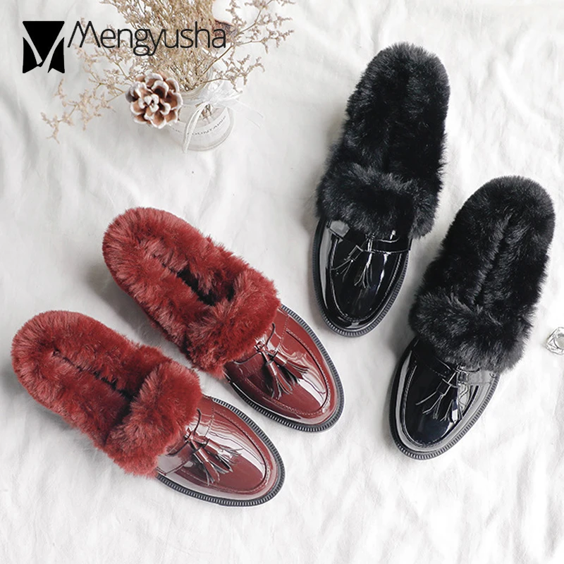 Женские плюшевые туфли оксфорды из кроличьего меха зимние кожаные на плоской