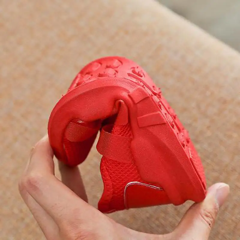 Кроссовки детские летние дышащие Нескользящие с мягкой резиновой подошвой |