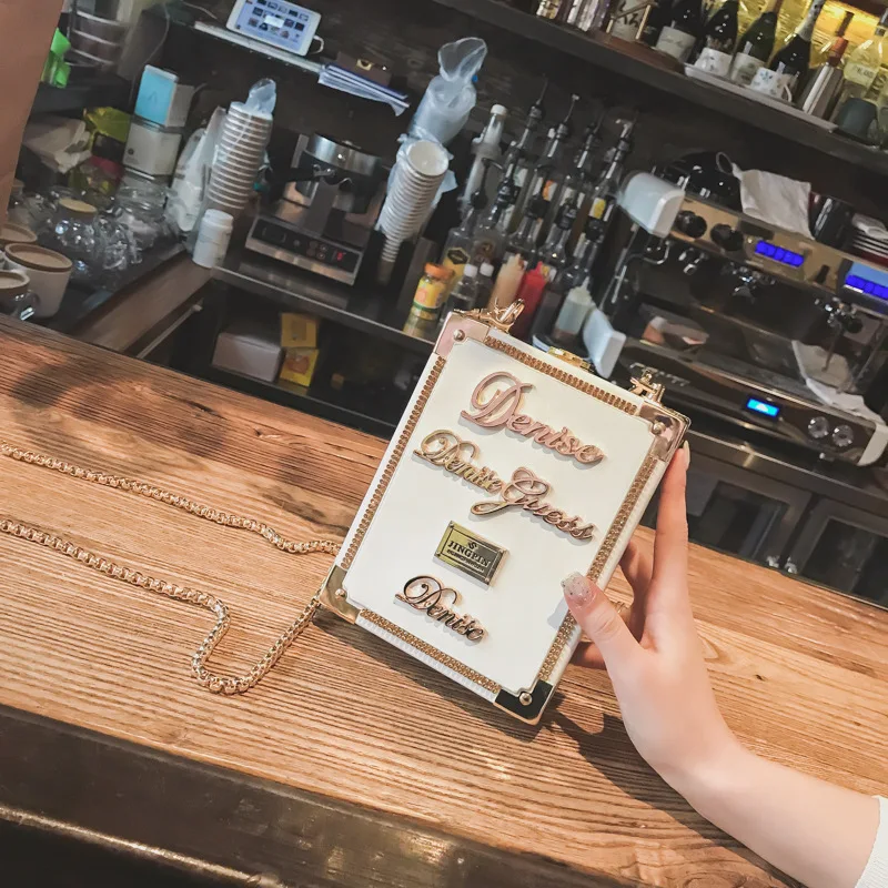 

Дизайнерская сумка с надписью, Женская Роскошная Ретро сумка, дамские маленькие квадратные сумки-мессенджеры, женская сумка на плечо с цепо...