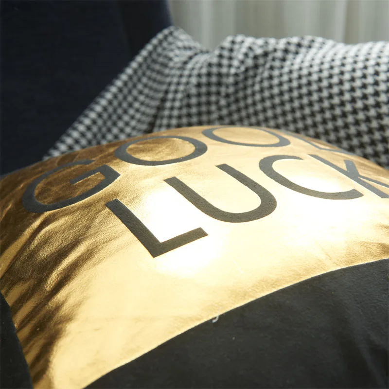 Наволочки для домашних подушек черные и белые наволочки диванных с буквенным
