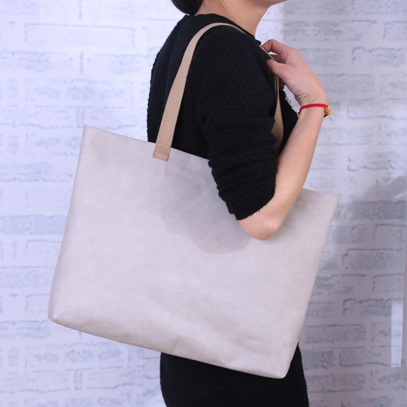 Сумка на плечо в стиле унисекс из крафт-бумаги