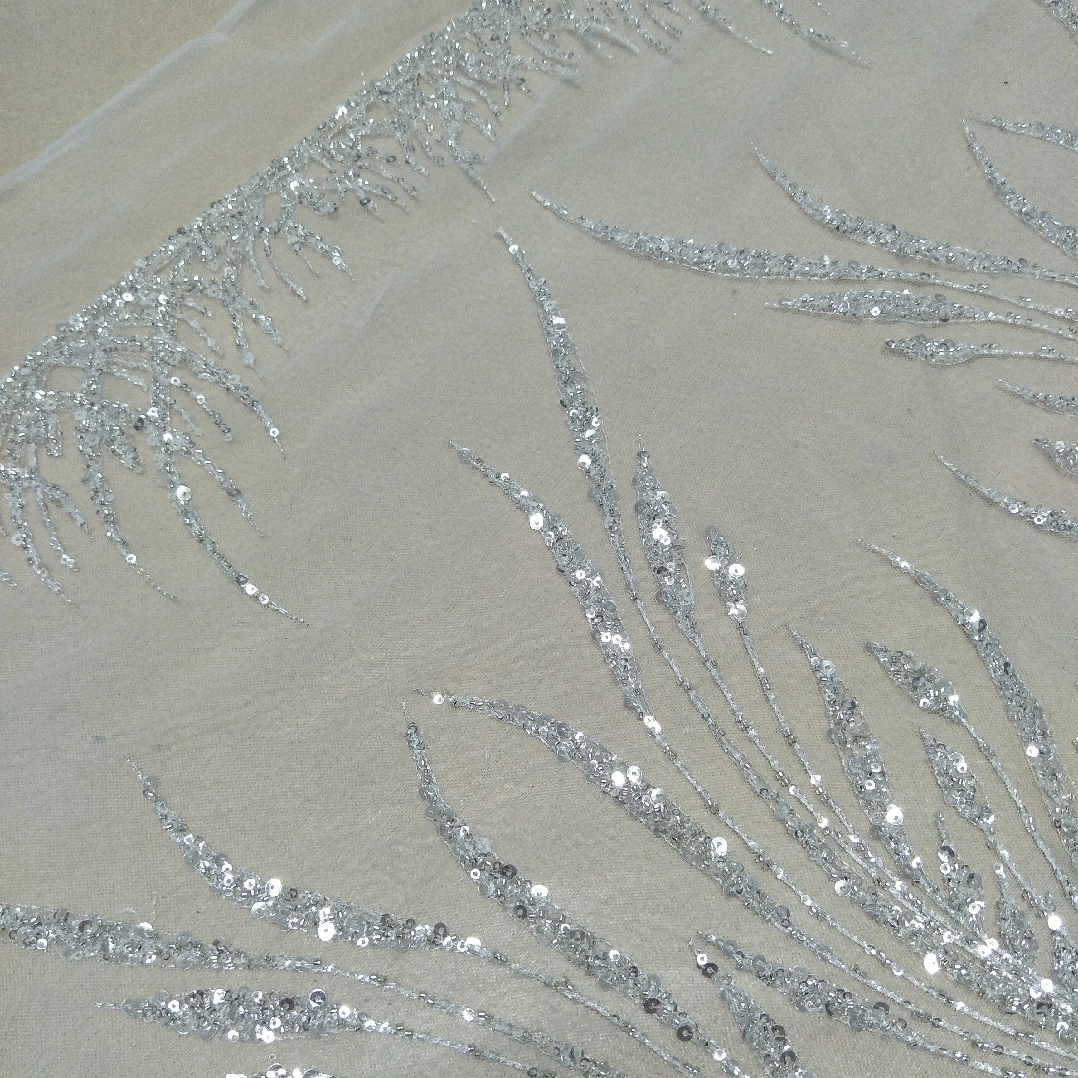 Новое поступление кружевная ткань для невесты с серебряными бусинами и