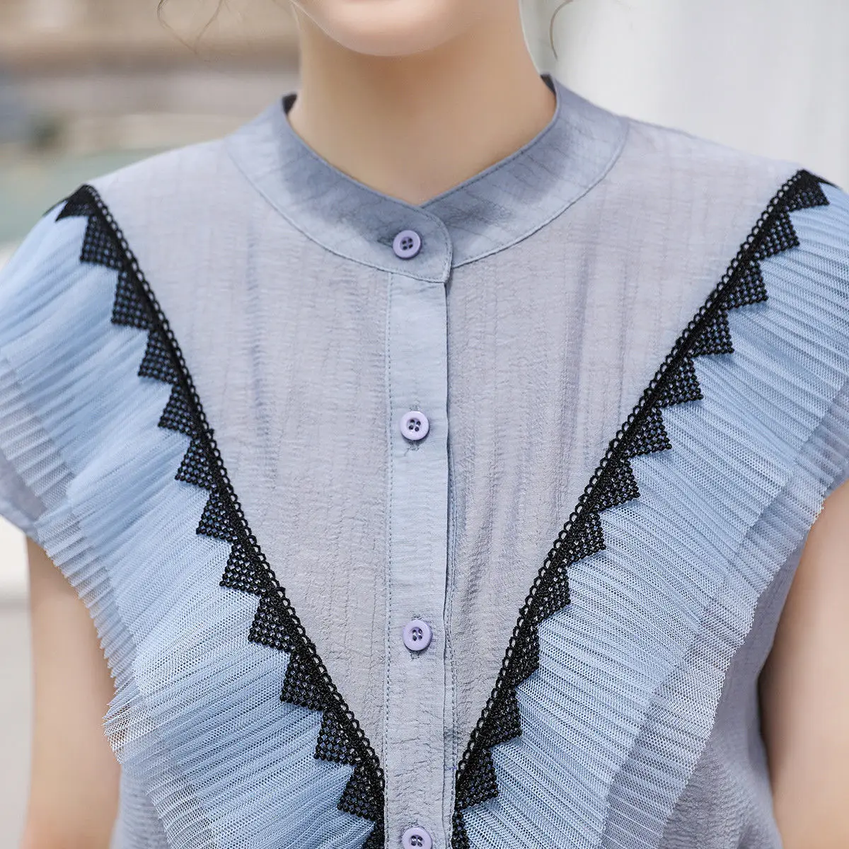 

Lace Ruffles Blouse Girls Shirts Sweet Lovely Lolita With Lace Ruffle Long Sleeve Shirt Women Princess Costume Tops Bow