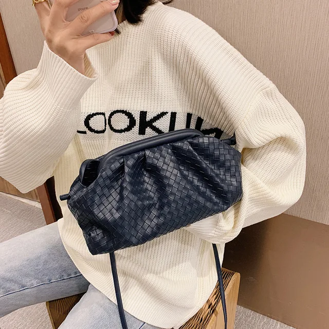 

XGRAVITY New Soft PU Leather Weave Skin Women Small Bag Fashion Leisure Cloud Design Woman Handbag Crossbody Messenger Bag H255