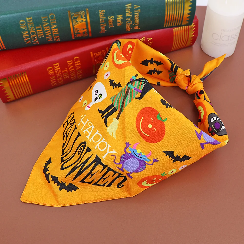 Белый Dog Halloween Collar Bandana Halloween Pet Neckerchief Scarf Neck Scarf for Medium Dogs Cats Grooming Accessories for Pets - Цвет: Белый