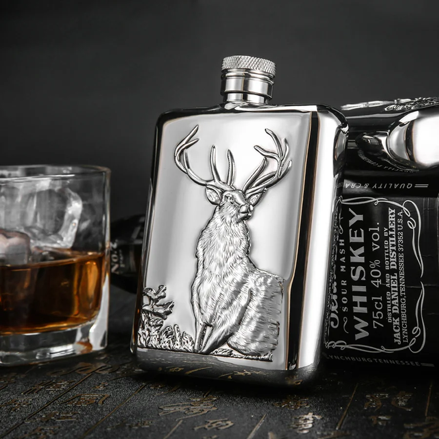 

Kitchen,Dining & Bar