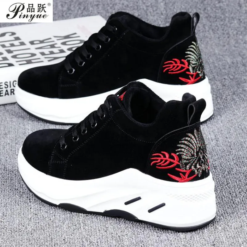 

Кроссовки женские на платформе, повседневная обувь на толстой подошве, дышащие, замша, танкетка, осень