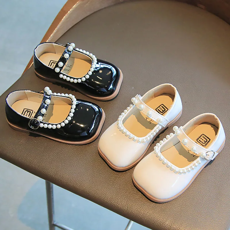 

Spring Autumn Girls Mary Janes Shoes String Bead Princess Shoes Children Pearls Wedding Shoes White Black Leather Dance Toddlers