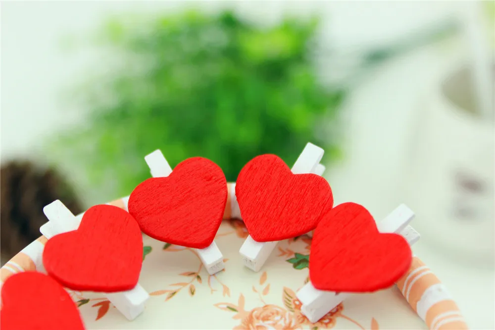 

50PCS/Lot Party Mini Romantic Loving Heart Shape Wood Clips Handicrafts Photos Papers Clothes Pegs Wedding Decoration