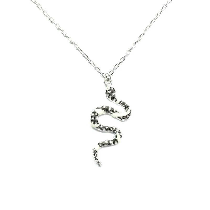 

Luminous Necklace Retro Luminous Punk Snake Zinc Alloy Male and Female Pendant Wholesale