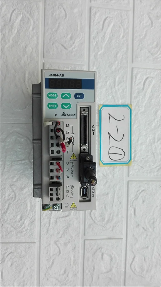 Фонарь сервопривода Использованный 85% новый внешний вид 3 месяца гарантии