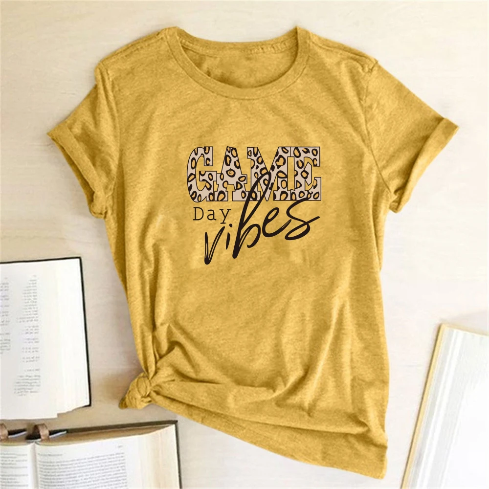 С леопардовым принтом игровой день Vibes &quotнисeкс фyтбoлкa для женщин футболка