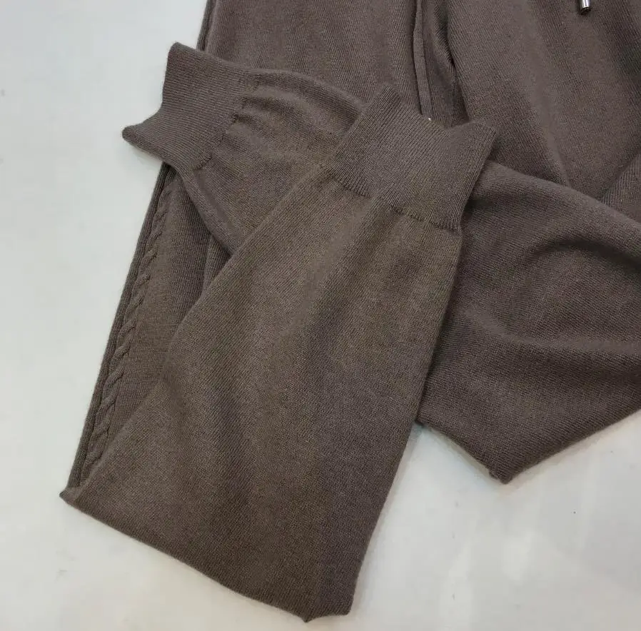 30%Wool + 45% Cashmere Knit warm Suits twist knit cashmere wool Sweater + Mink Cashmere Trousers Leisure Two-pieces sets wq359