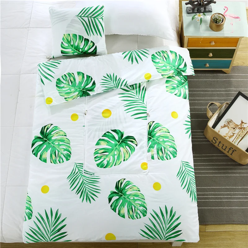 Мягкое удобное стеганное одеяло можно использовать в качестве подушки моющееся