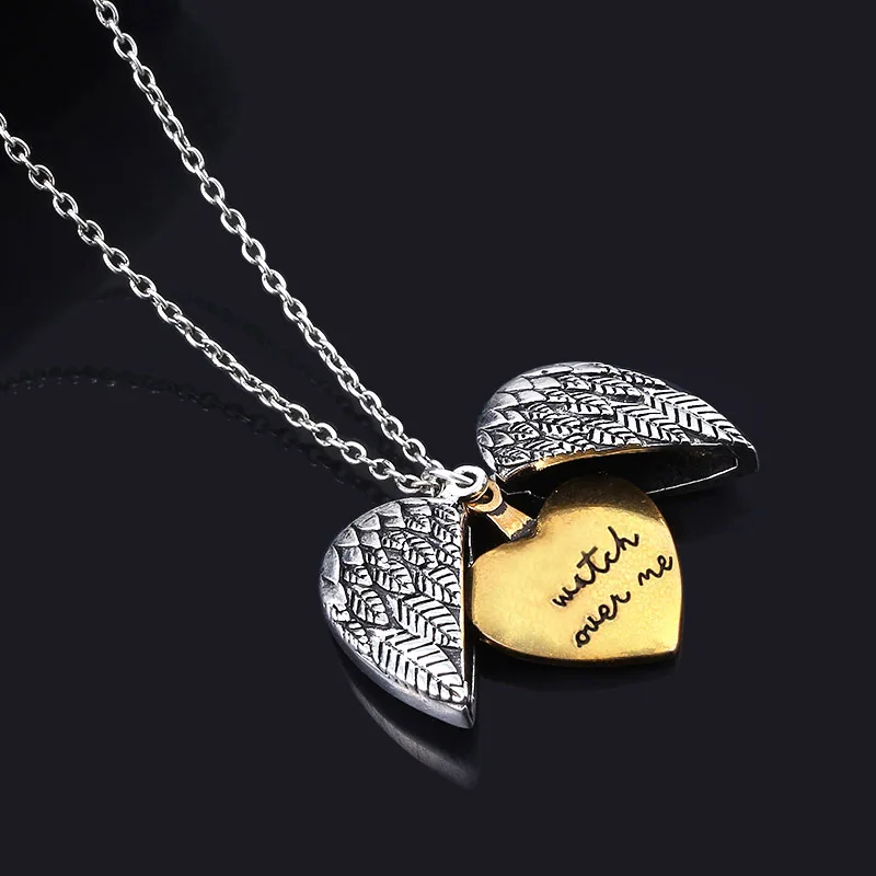 

Fashion Jewelry Open Locket Wing Heart Pendant Necklace Double-layer Engraved Watch Over Me Choker Necklace for Women Men Gift