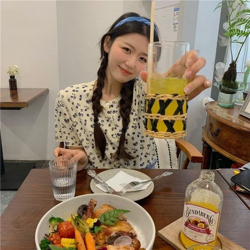 Женские футболки с коротким рукавом цветочным принтом летние приталенные