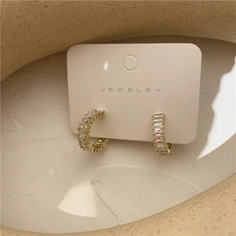 

2021 Korean Micro Pave Zircon Hoop Earrings For Women Elegant Circle Boucle D'oreille Oorbellen Sweet Jewelry