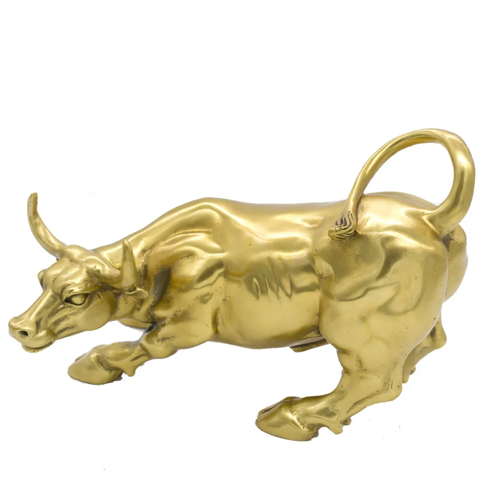 

Golden Brass Charging Stock Market Bull Figurine Wall Street Bull Ox Statue Feng Shui Scuplture Home Office Decor