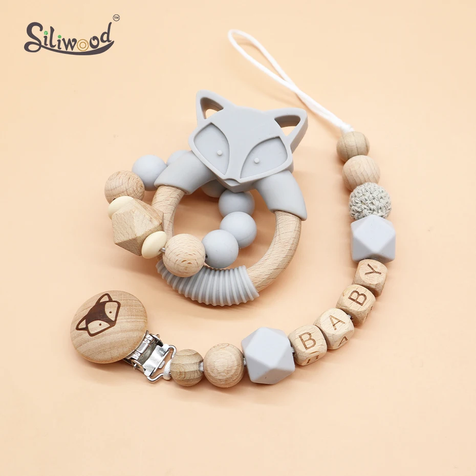 

2pc Baby Pacifier Clips Chain Personalised Name Fox Wooden Clip Baby Pacifier Holder Teething Rattle Toys BPA Free Dummy Clips