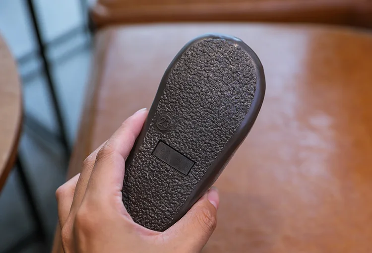 

Vintage Cloth Fabric Kids Canvas Shoes Boys Girls Fall Fashion Fake Split-toe Slip on Canvas Children Soft Sneakers Flat Loafers