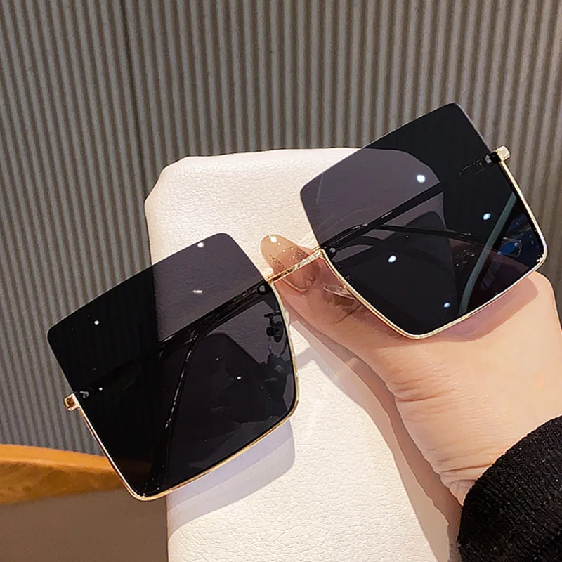 

2021 Metal Semi-rimless Sunglasses Women Retro Oversized Square Sun Glasses Men Fashion Half Metal Frame Streetwear Eyewear