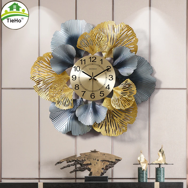 

TieHo New Chinese Style Wall Clock Art Wall Watch Hanging Clock Living Room 3D Flower Decor Luxury Simple Creative Iron Clock