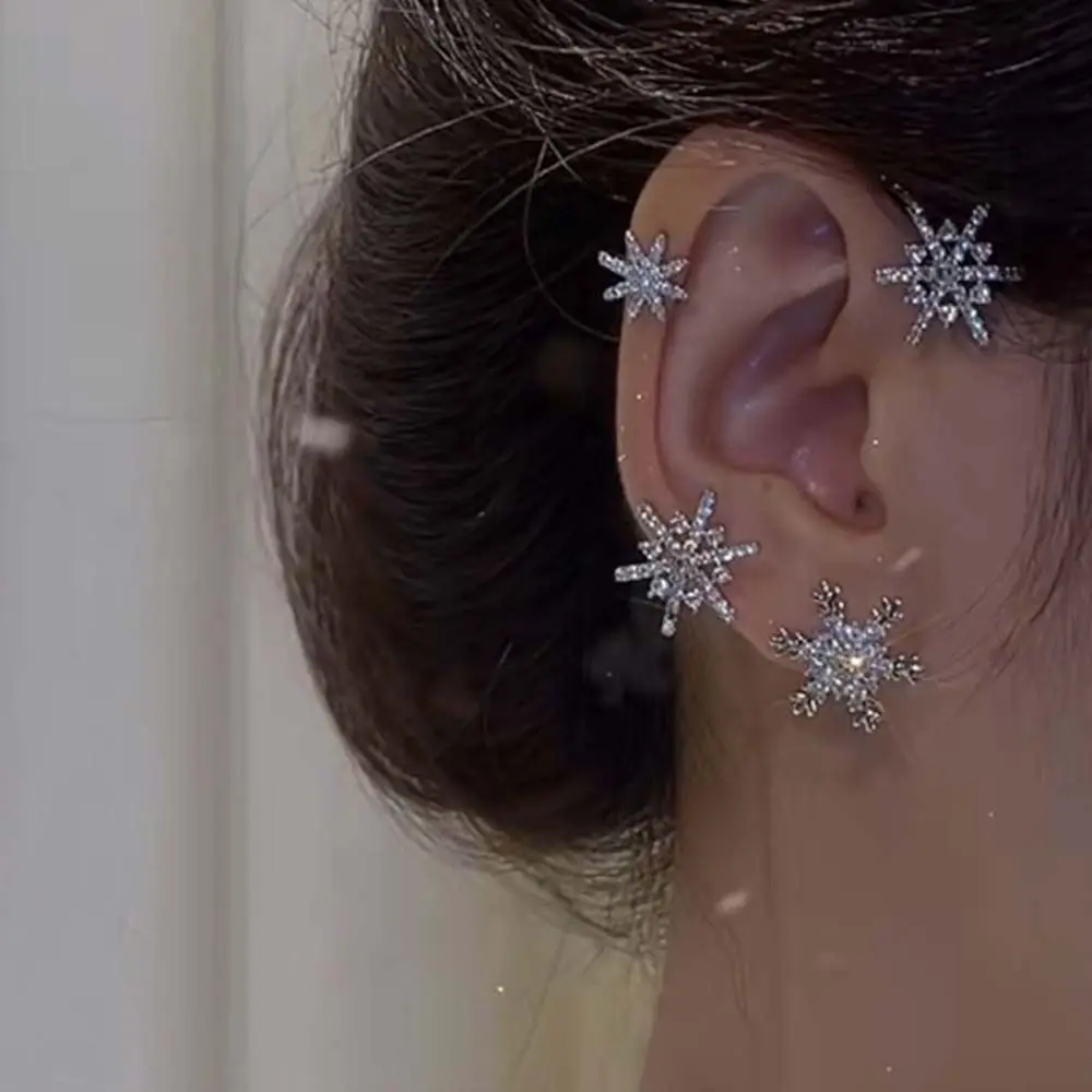 

Shining Snowflake Zircon Ear Clip Earrings For Women New Fashion Non Piercing Earrings Ear Cuff Party Wedding Jewelry Gift