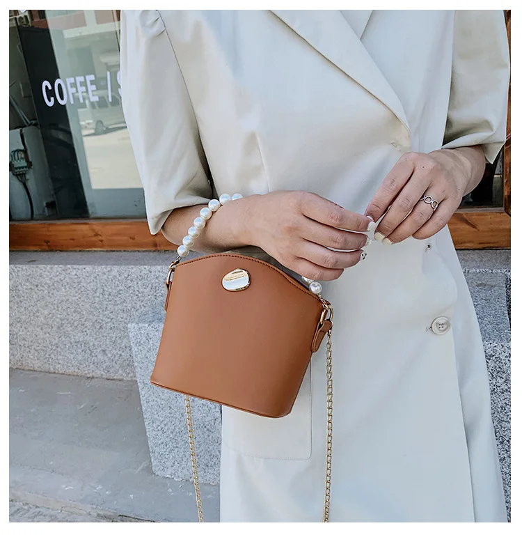 

Small crowd popular bag woman 2020 new fashion autumn small fresh versatile Instagram retro cross-body bag bucket