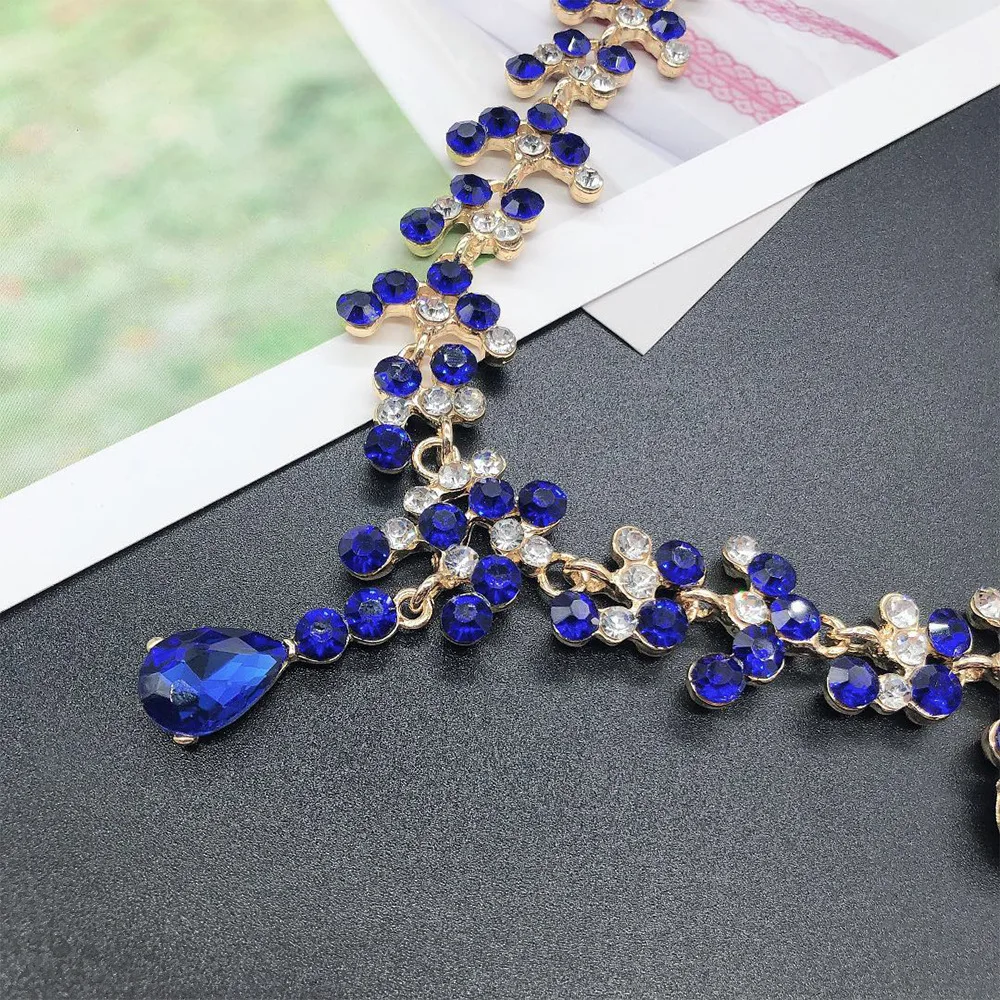 Модная свадебная обувь для невесты с украшением из камней Ювелирные наборы