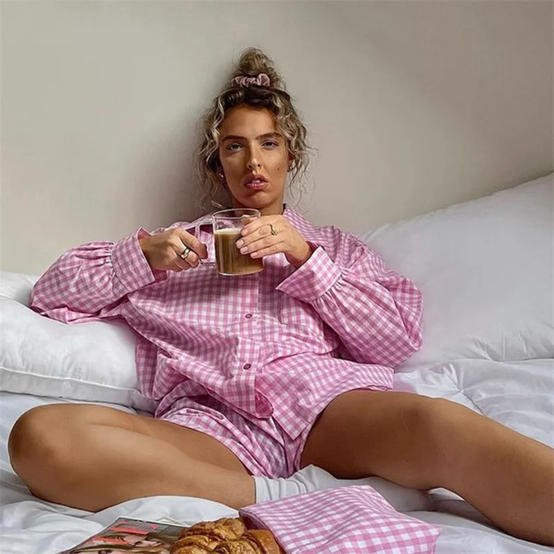 

2PCS Loung Wear Women Home Clothes Stripe Long Sleeve Shirt Tops & Loose High Waisted Mini Shorts Two Piece Set Pajamas Femme