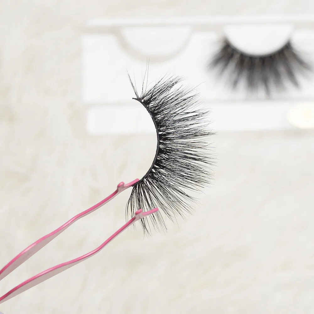 

Love Squirrel E21Natural Thick Mink 25mm 3D Makeup False Lashes Criss-Cross Wispies Fluffy Eyelashes Extension 100% 3D