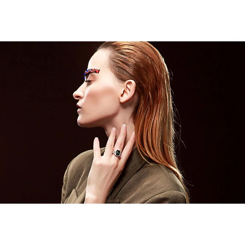 Женское кольцо из чистого золота 18 К с натуральным турмалином в форме сердца |