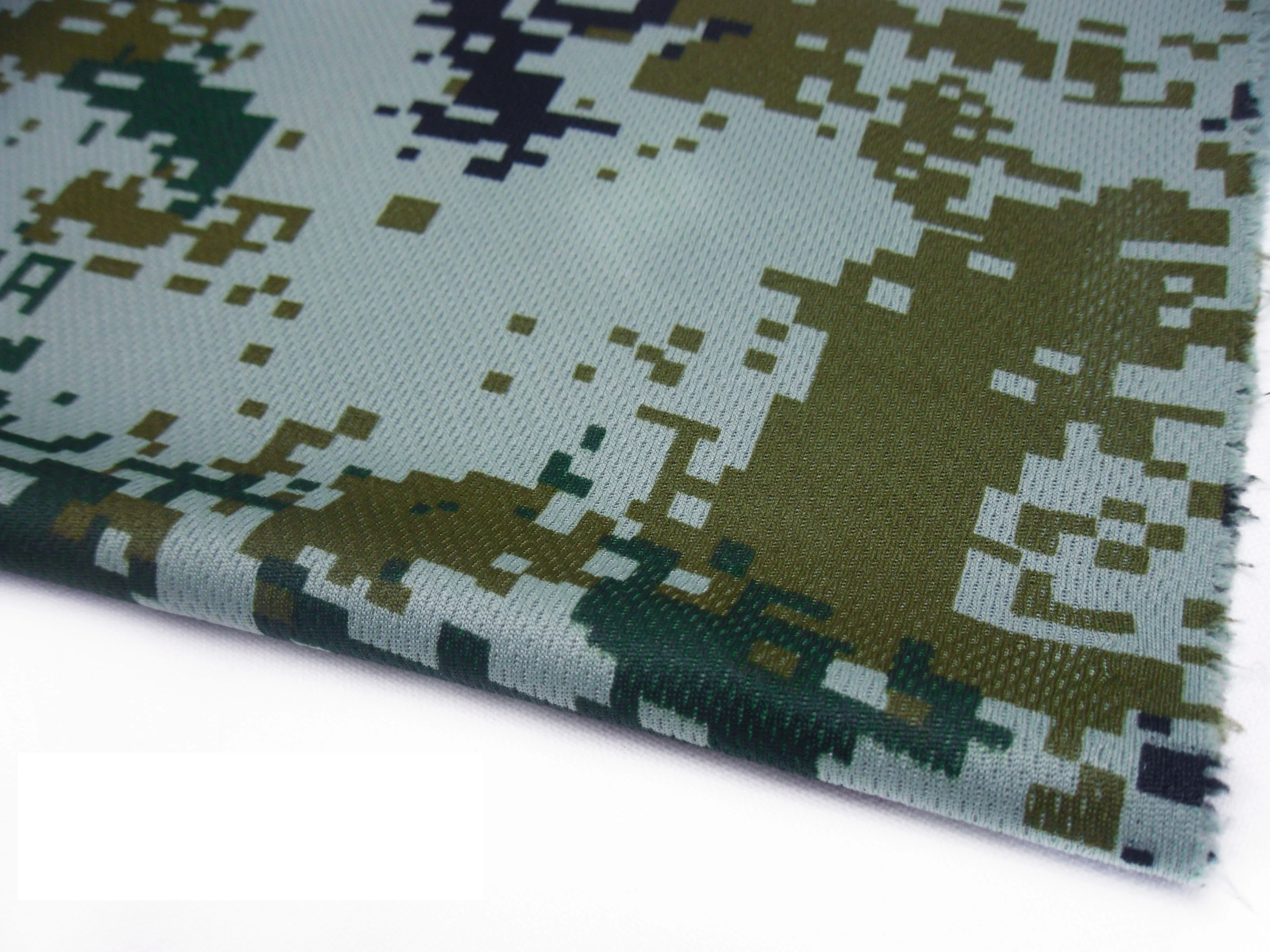 Зеленая мозаика трикотажная эластичная ткань цифровая камуфляжная хлопок