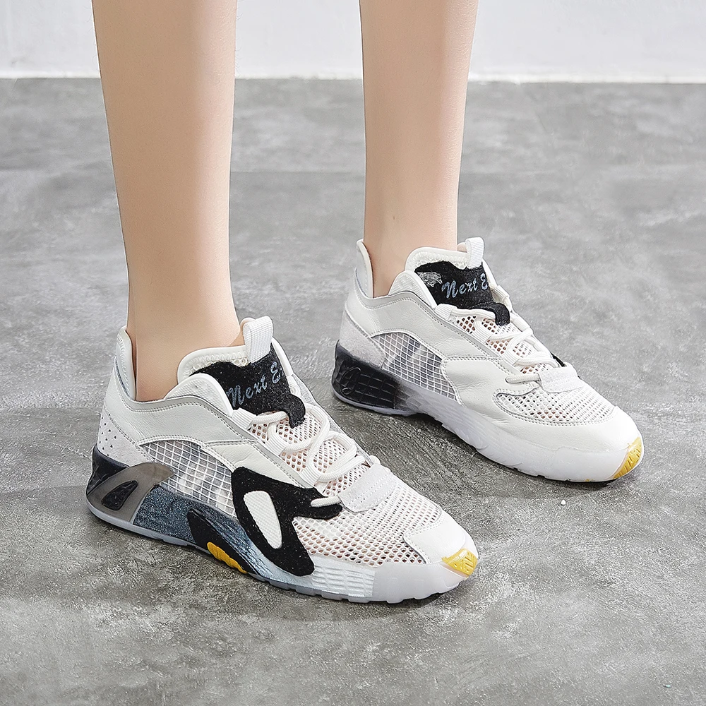 Женская обувь для отдыха Громоздкие кроссовки Удобная на шнуровке Светильник